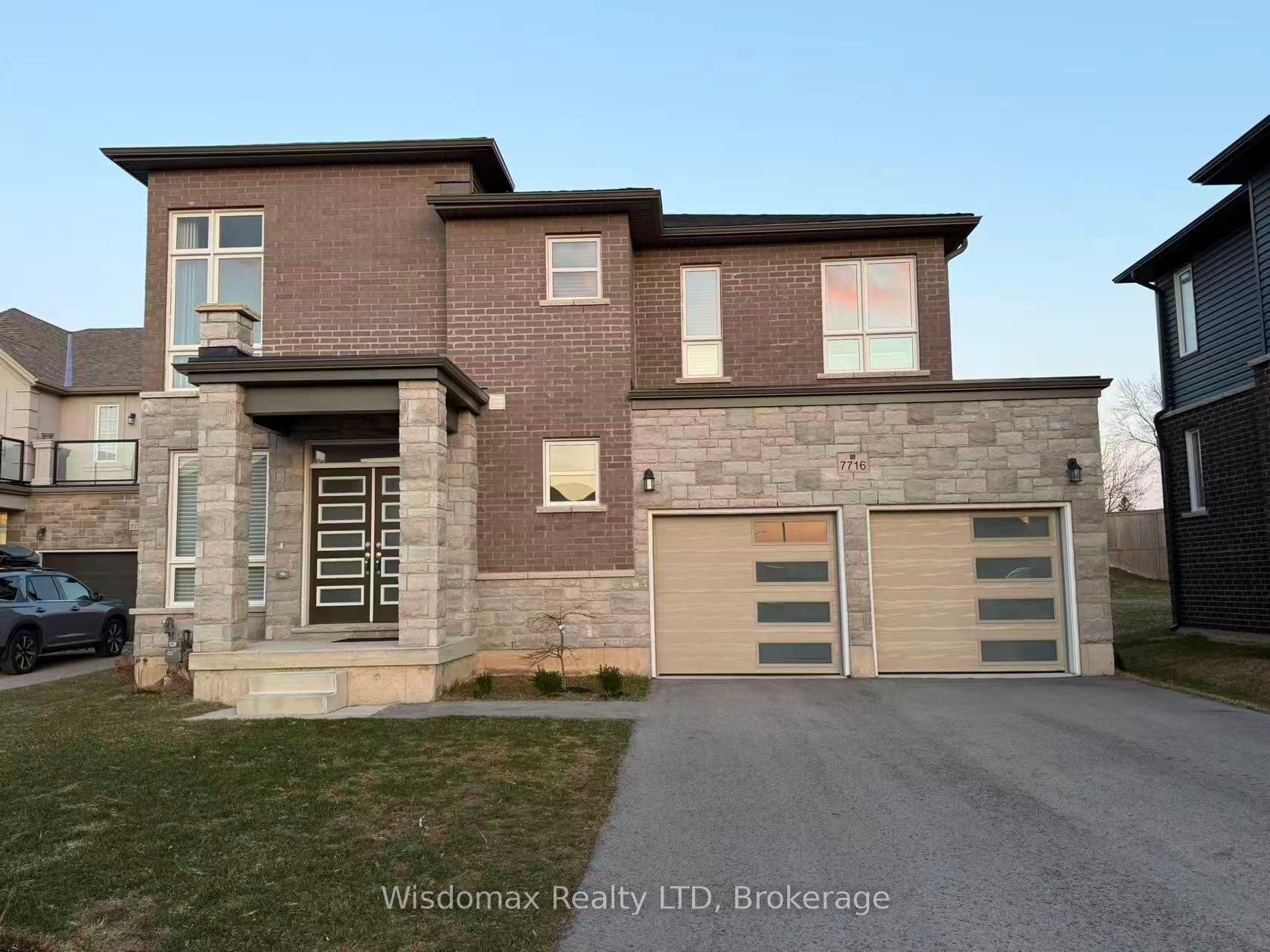7716 Secretariat Court W, Niagara Falls, ON, L2H 3V3