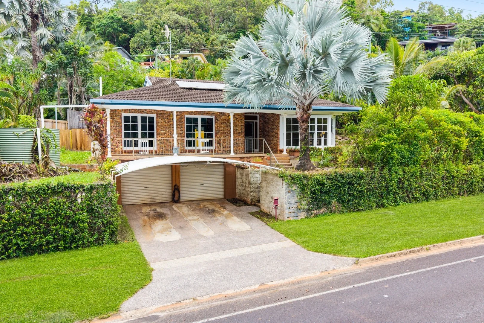25-27 Anne Street, Smithfield QLD 4878