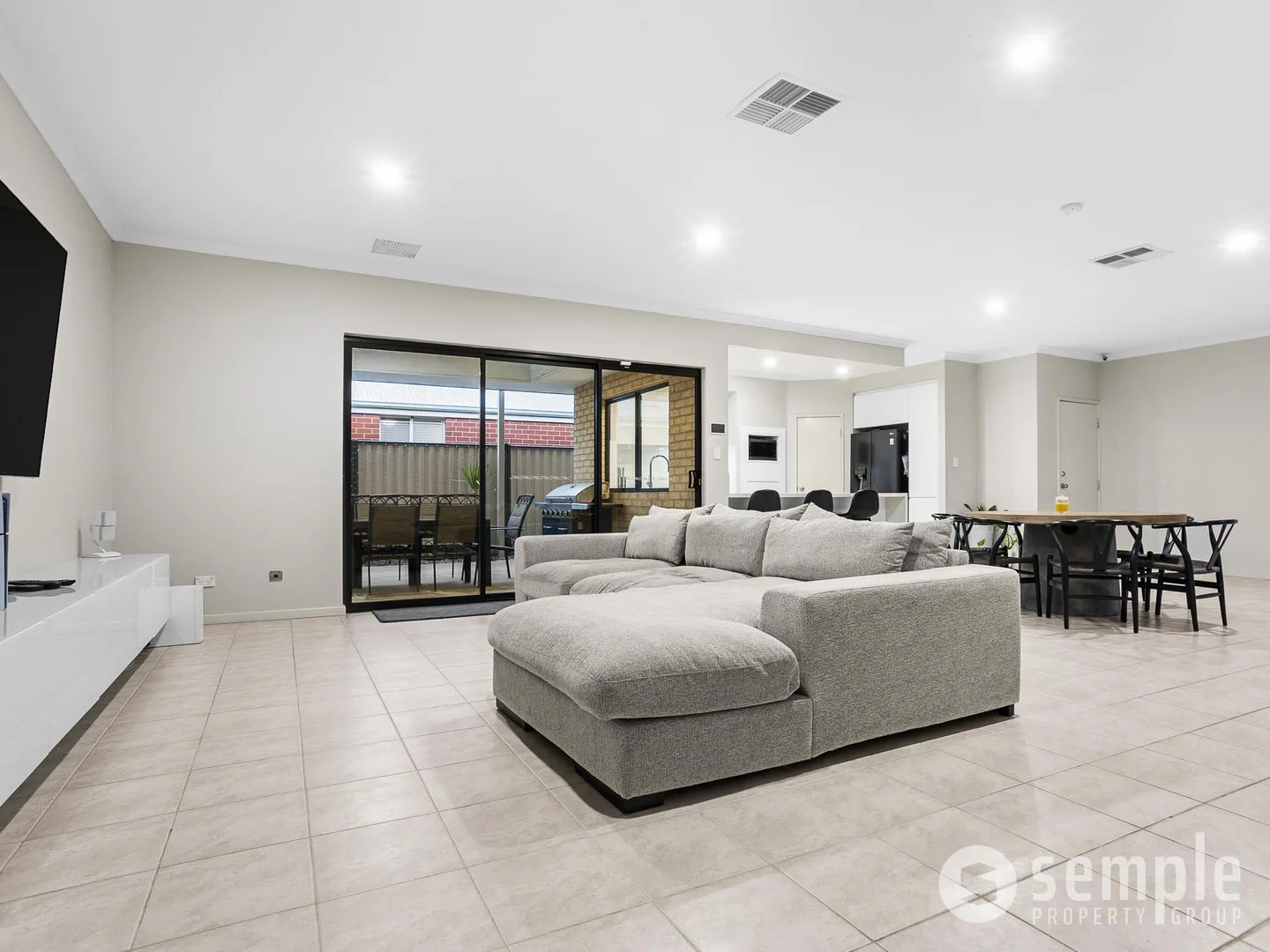 Additional image 8 of 30 Camden Boulevard, Aubin Grove WA 6164