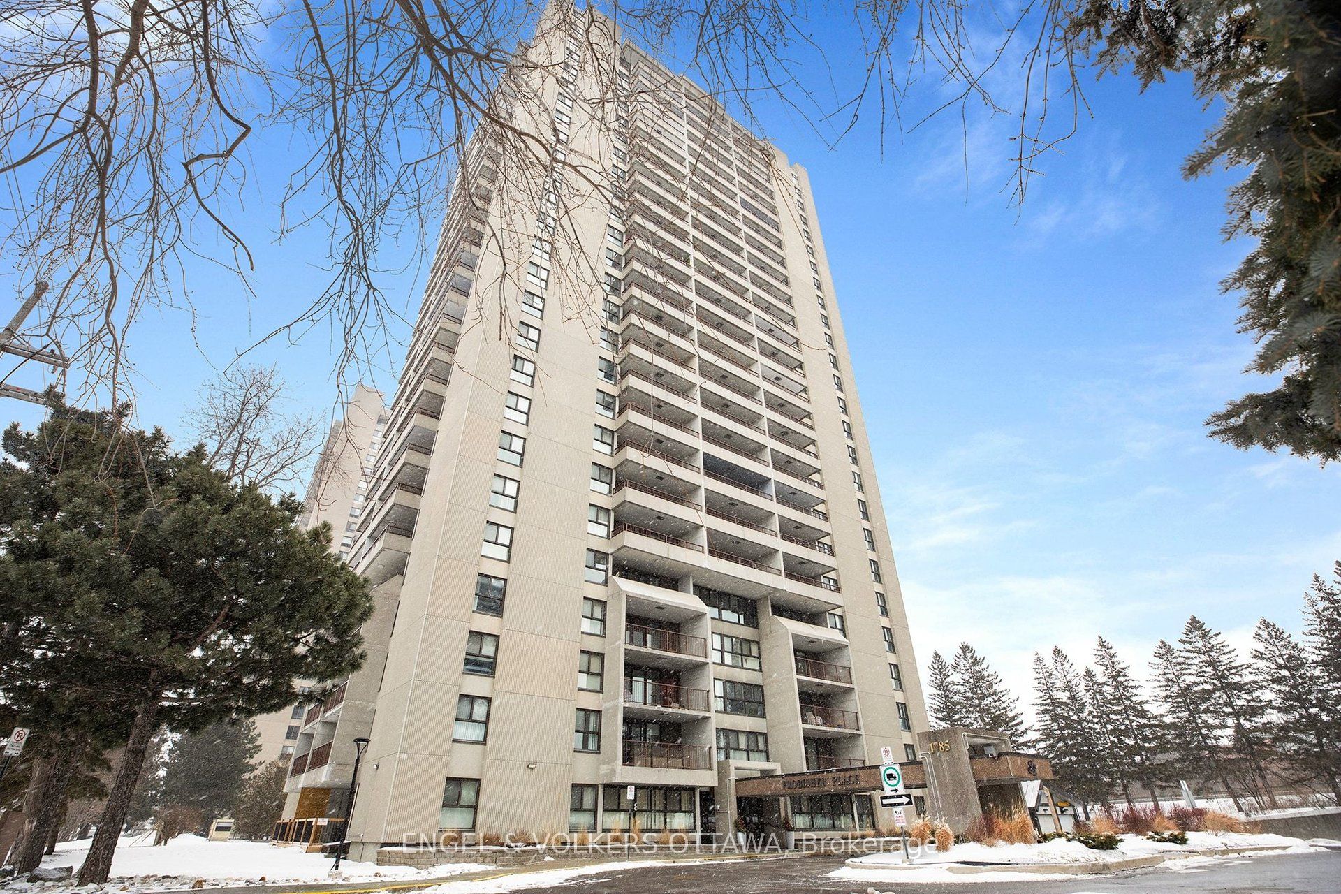 Additional image 2 of 404-1785 Frobisher Lane, Ottawa, ON, K1G 3T7