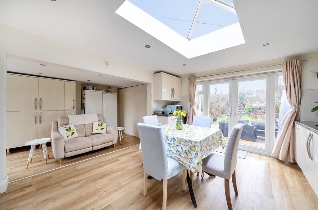 Additional image 2 of 4 bed semi-detached house for saleBinfield Road, Bracknell, Berkshire RG42