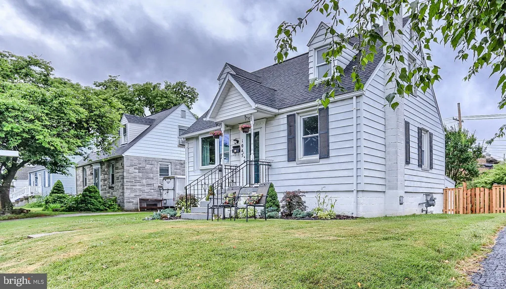 1045 Beechwood Drive, Hagerstown, MD 21742