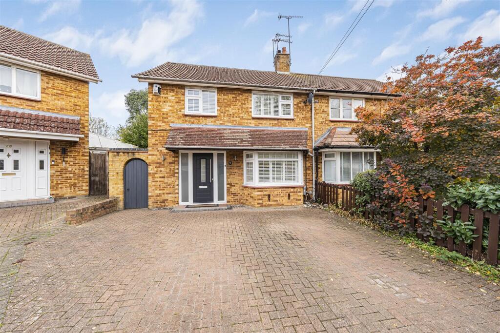 Hamilton Close, Bricket Wood, St. Albans