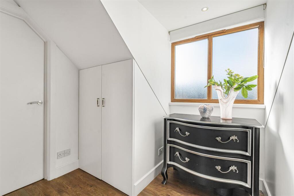 Additional image 22 of Codicote Road, Welwyn