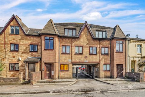 Pembroke Mews, Clive Road, Canton CF5