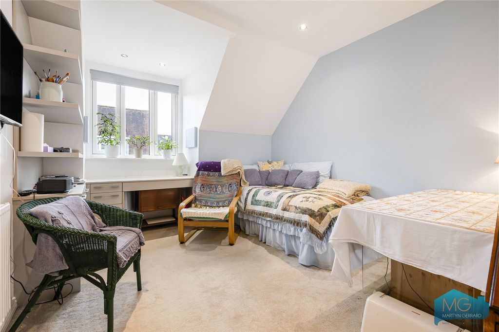 Additional image 8 of 3 bed semi-detached house for saleDavid Wildman Lane, Mill Hill, London NW7