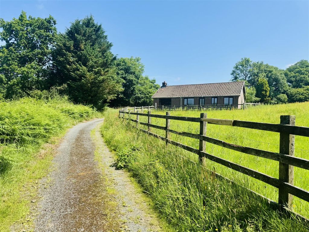 3 bed farm for saleCynghordy, Llandovery SA20