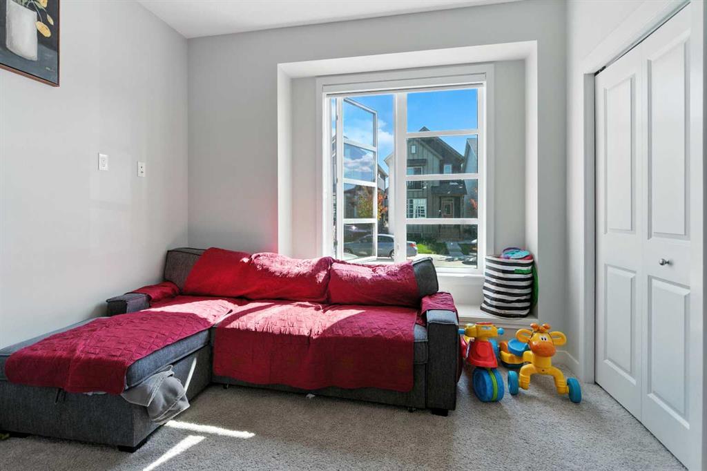Additional image 3 of 268 Savanna Terrace, Calgary, AB, T3J 4B6