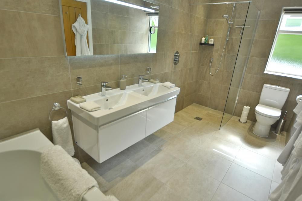 Additional image 3 of 4 bed detached house for saleCanford Rise, Colehill, Dorset BH21