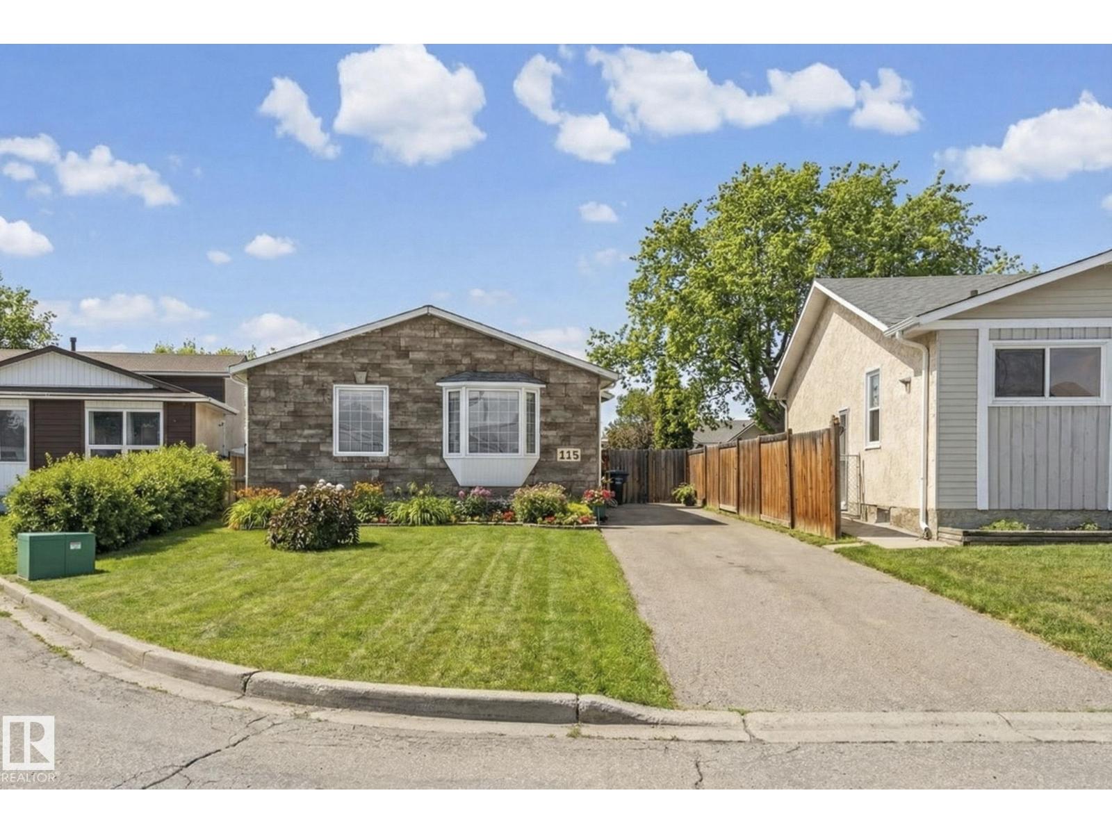 115 Warwick Road NW, Edmonton, AB, T5X4P7