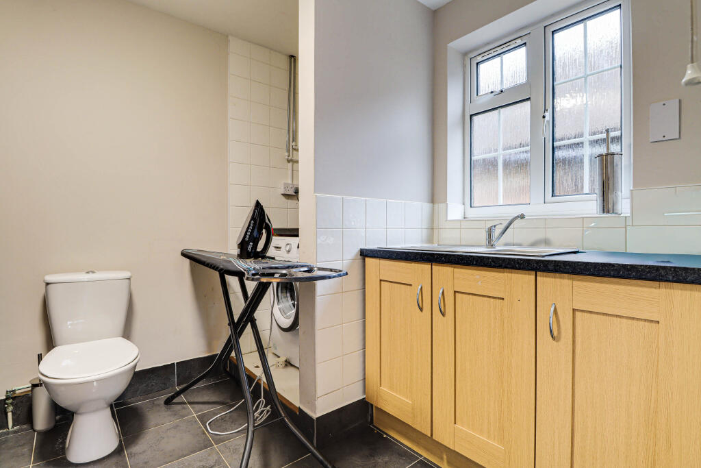 Additional image 6 of Fiddlers Hill, Luton Road, Harpenden, AL5