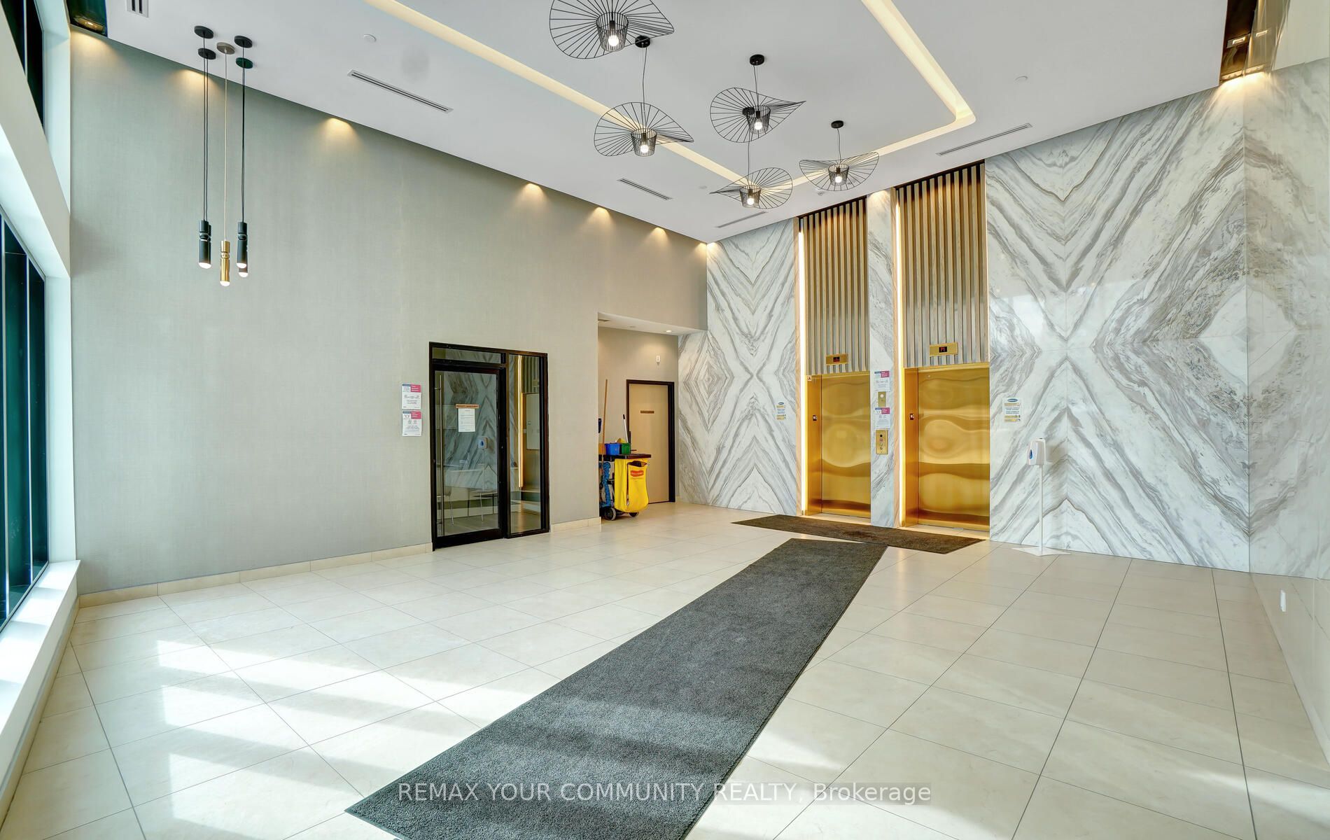 Additional image 5 of 718-1 Belsize Drive, Toronto, ON, M4S 0B9