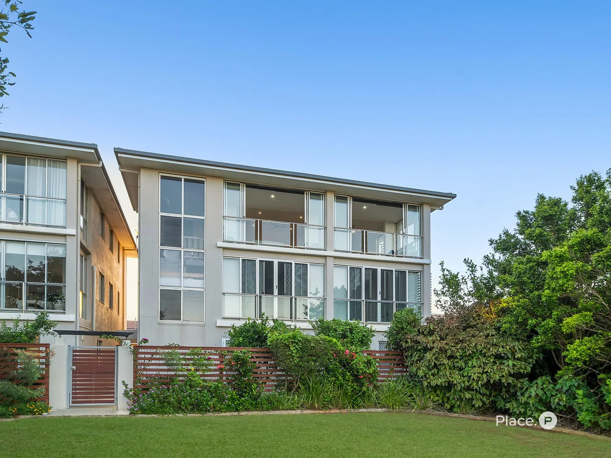 Additional image 3 of 4/2 Queen Street, Scarborough QLD 4020