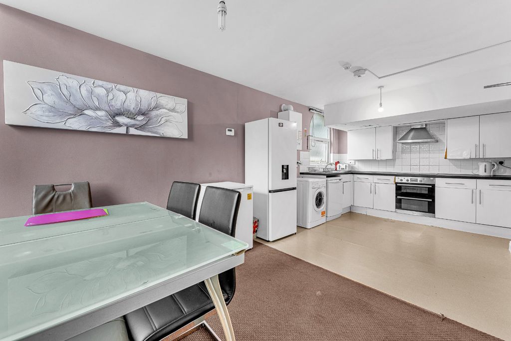 Additional image 17 of 33 bed property for saleMonton Road, Monton M30