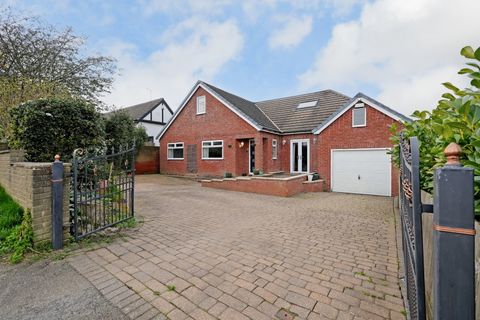 Ketton Avenue, Norton Less S8
