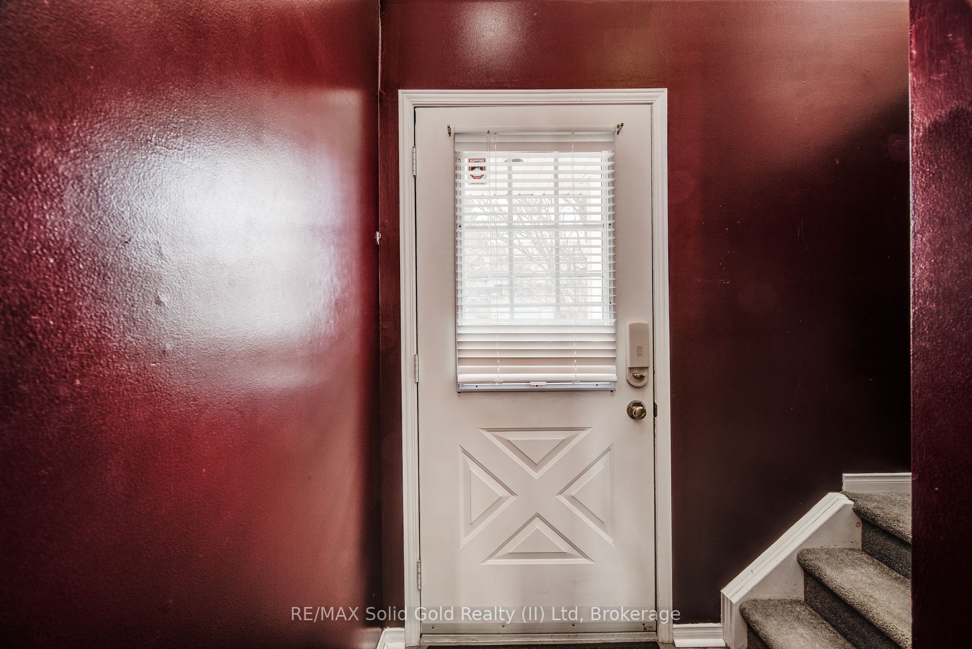 Additional image 5 of 90 Mooregate Crescent, Kitchener, ON, N2M 5P7