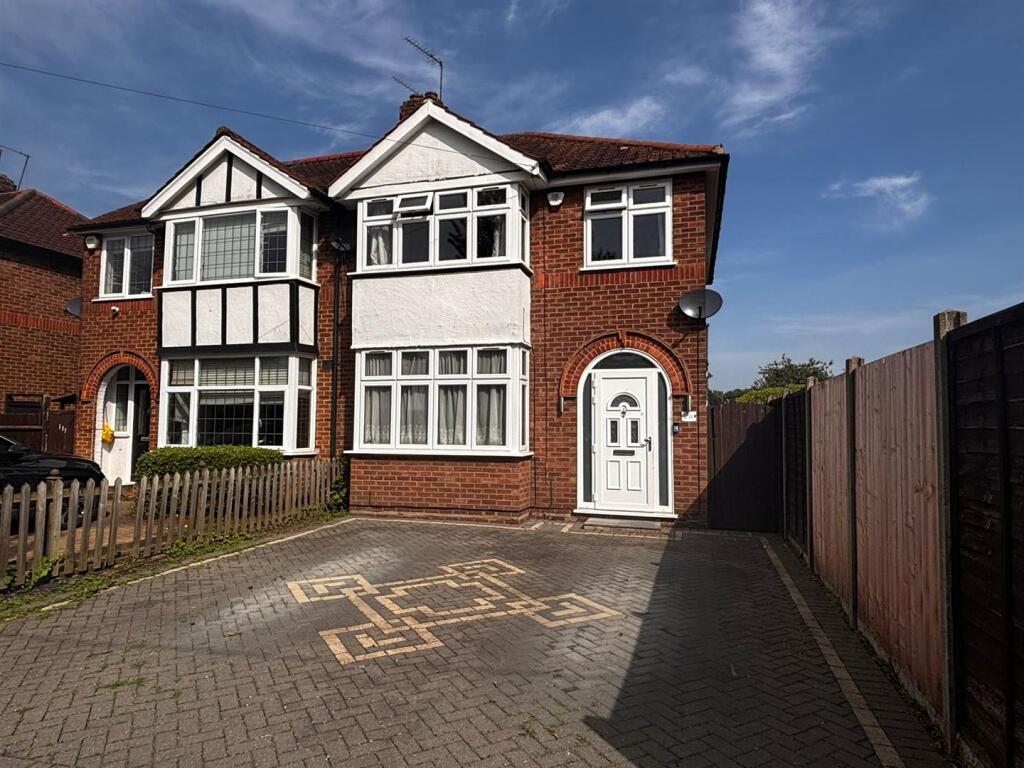 Heathcote Avenue, Hatfield