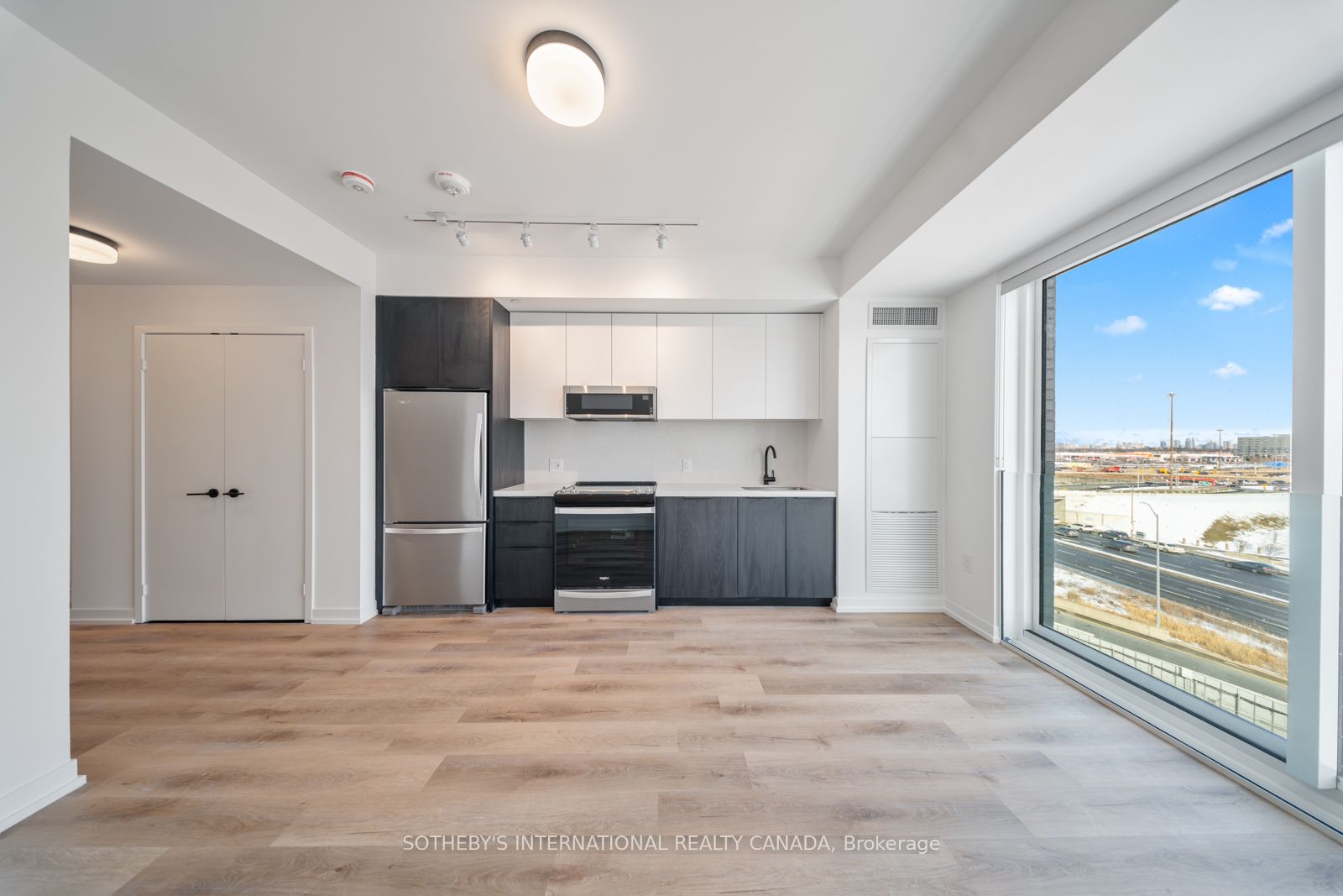 Additional image 6 of 703-5 York Garden Way, Toronto, ON, M6A 2V1