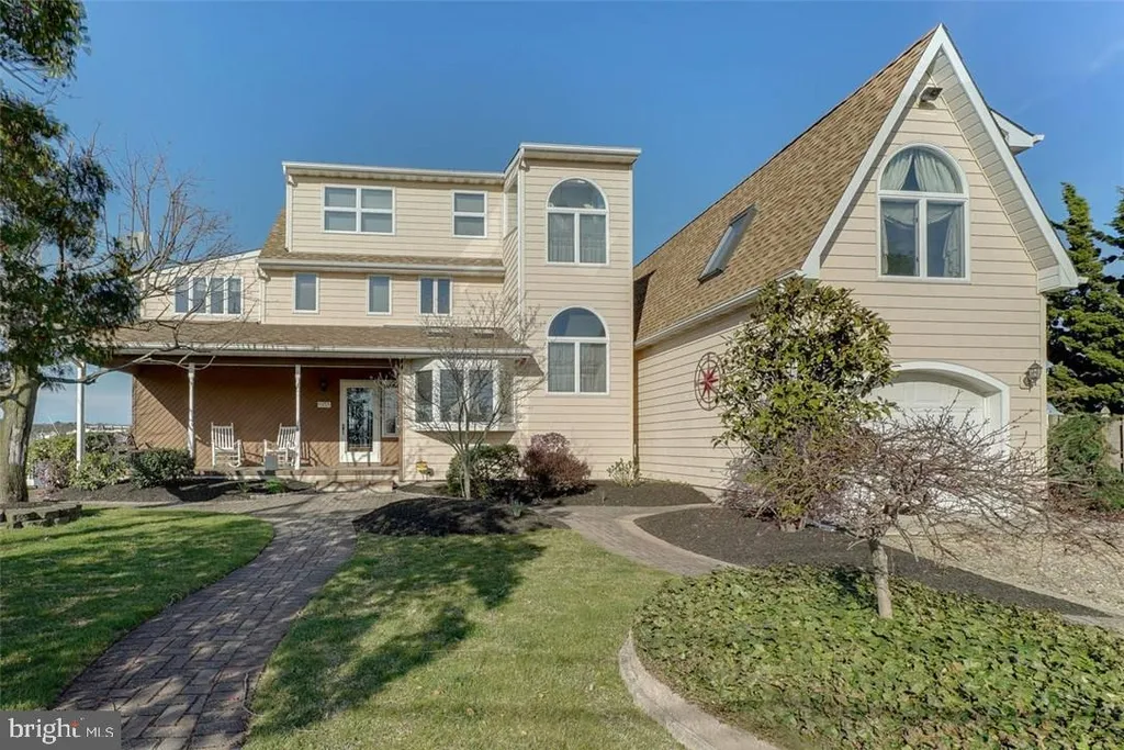 24 Cove Road, Bayville, NJ 08721