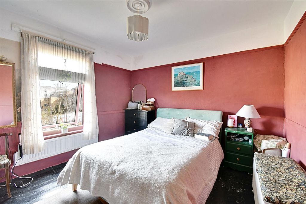Additional image 8 of 2 bed end terrace house for saleMead Lane, Hertford SG13