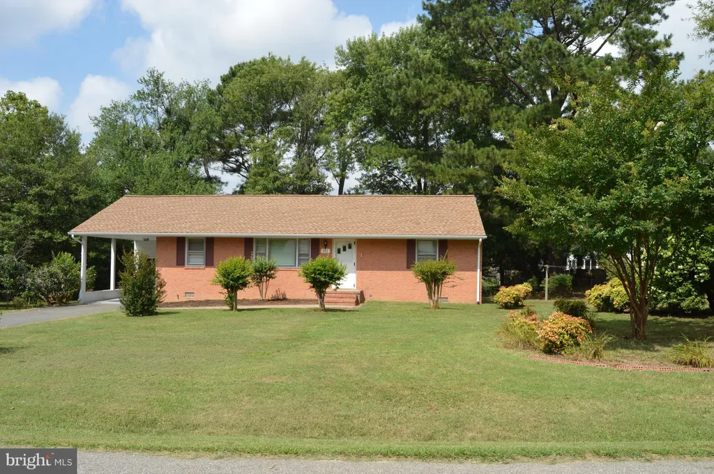 811 Payton Drive, Fredericksburg, VA 22405