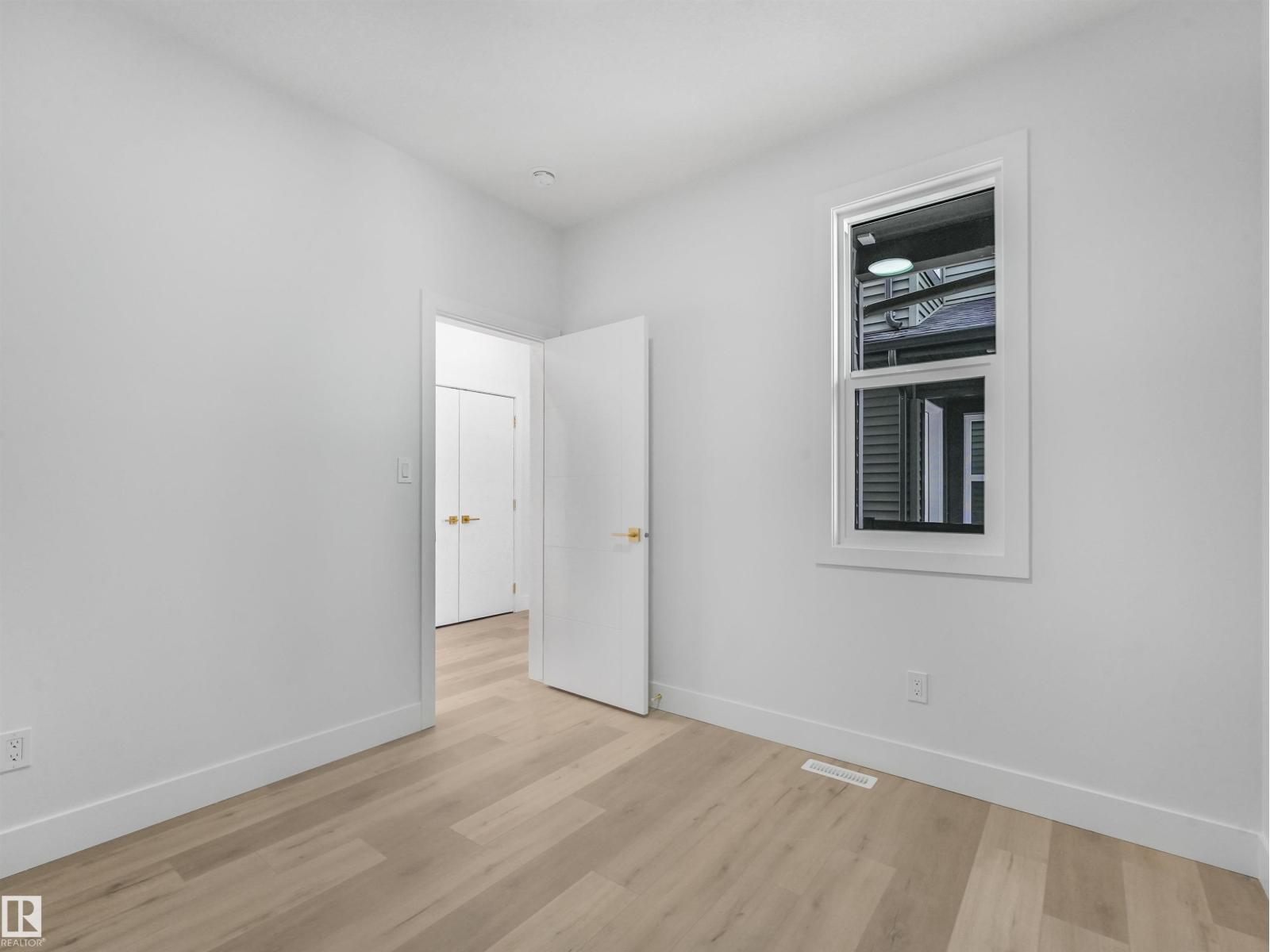 Additional image 3 of 42 Ravenshire Wynd, Sherwood Park, AB, T8H2R3