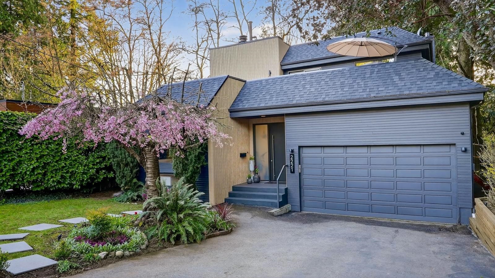2221 Bowser Avenue, North Vancouver, BC, V7P 2Z1