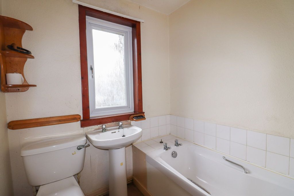 Additional image 7 of 1 bed flat for sale121D High Street, Dalbeattie DG5