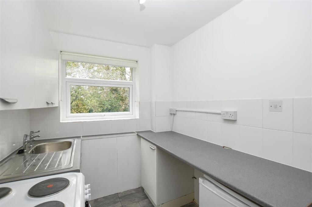 Additional image 5 of Lakeside Place, London Colney, AL2