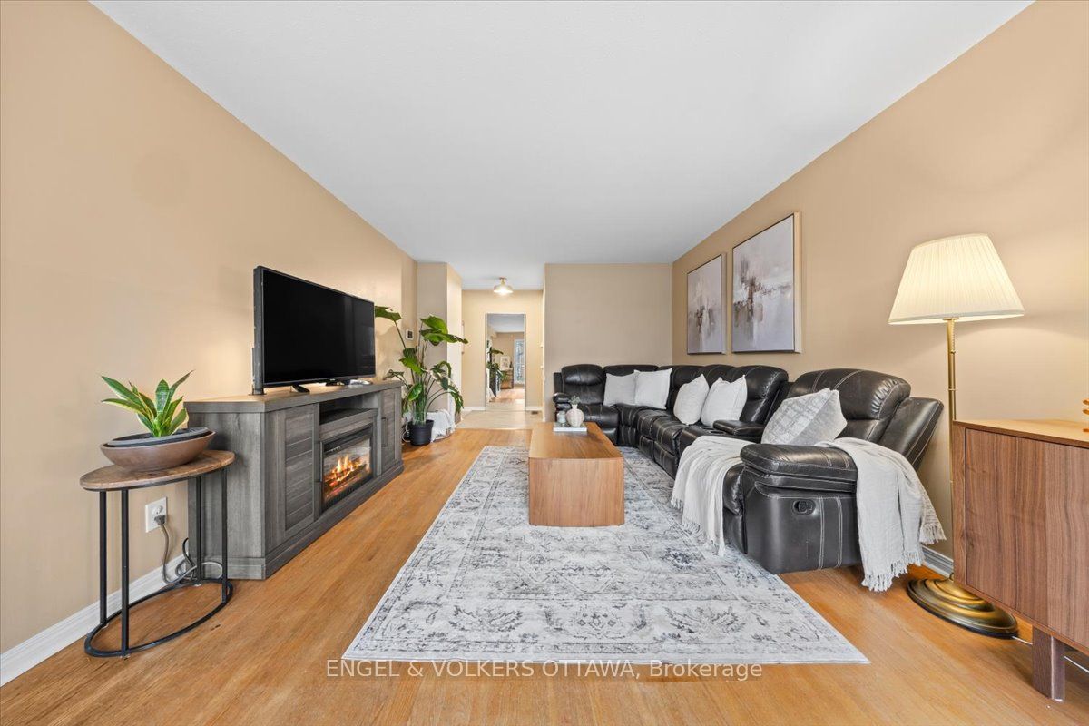 Additional image 5 of 1332 Henry Farm Drive, Ottawa, ON, K2C 2E4