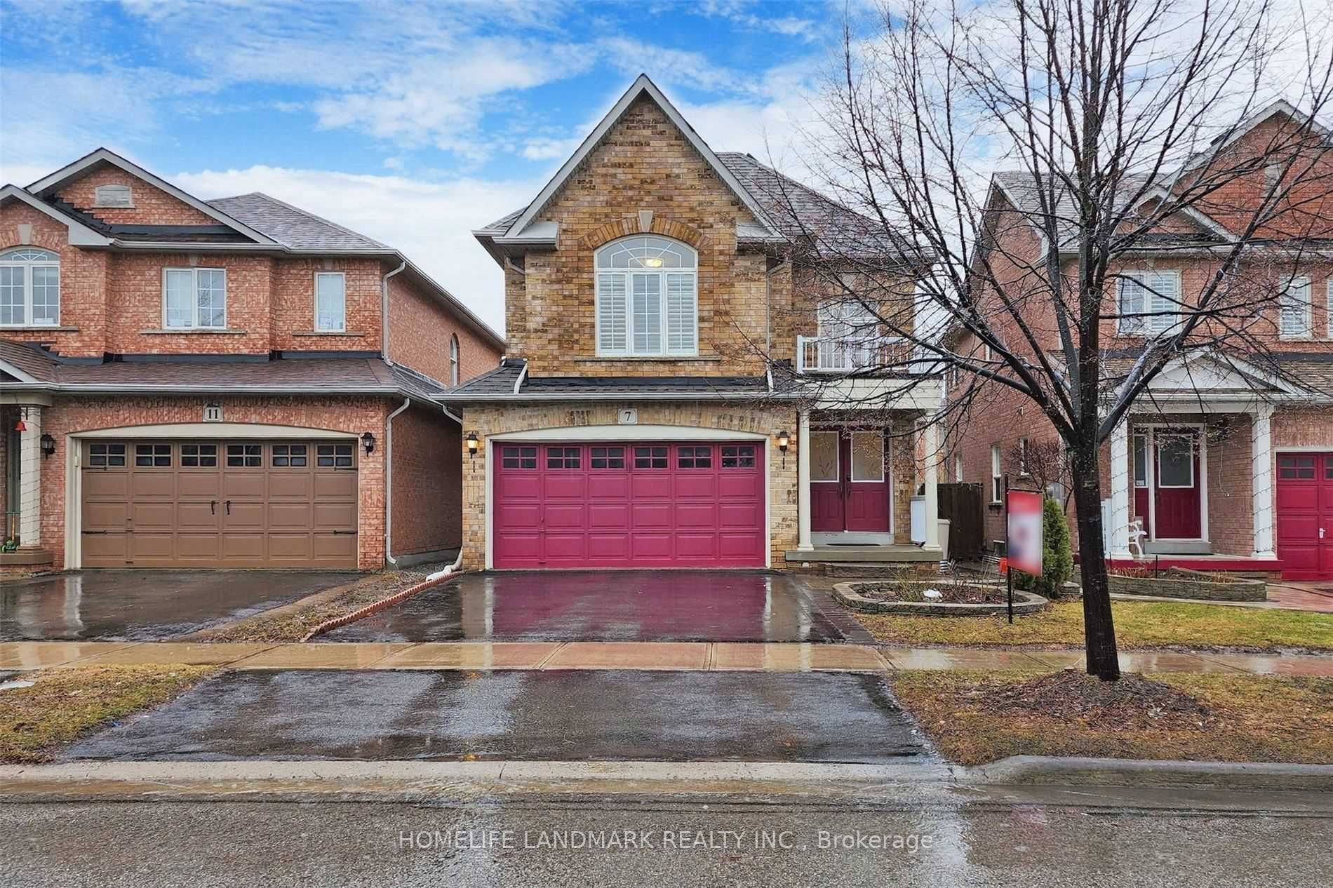 7 Cottinghill Way, Aurora, ON, L4G 7V4