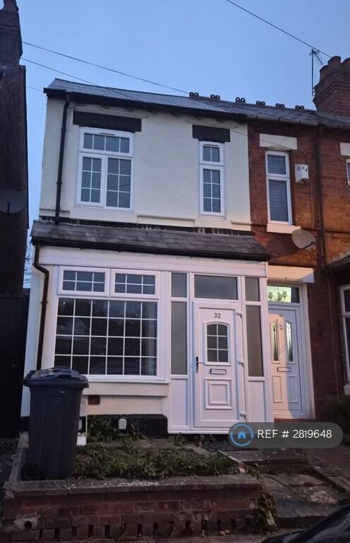 Hampton Court Road, Birmingham, B17