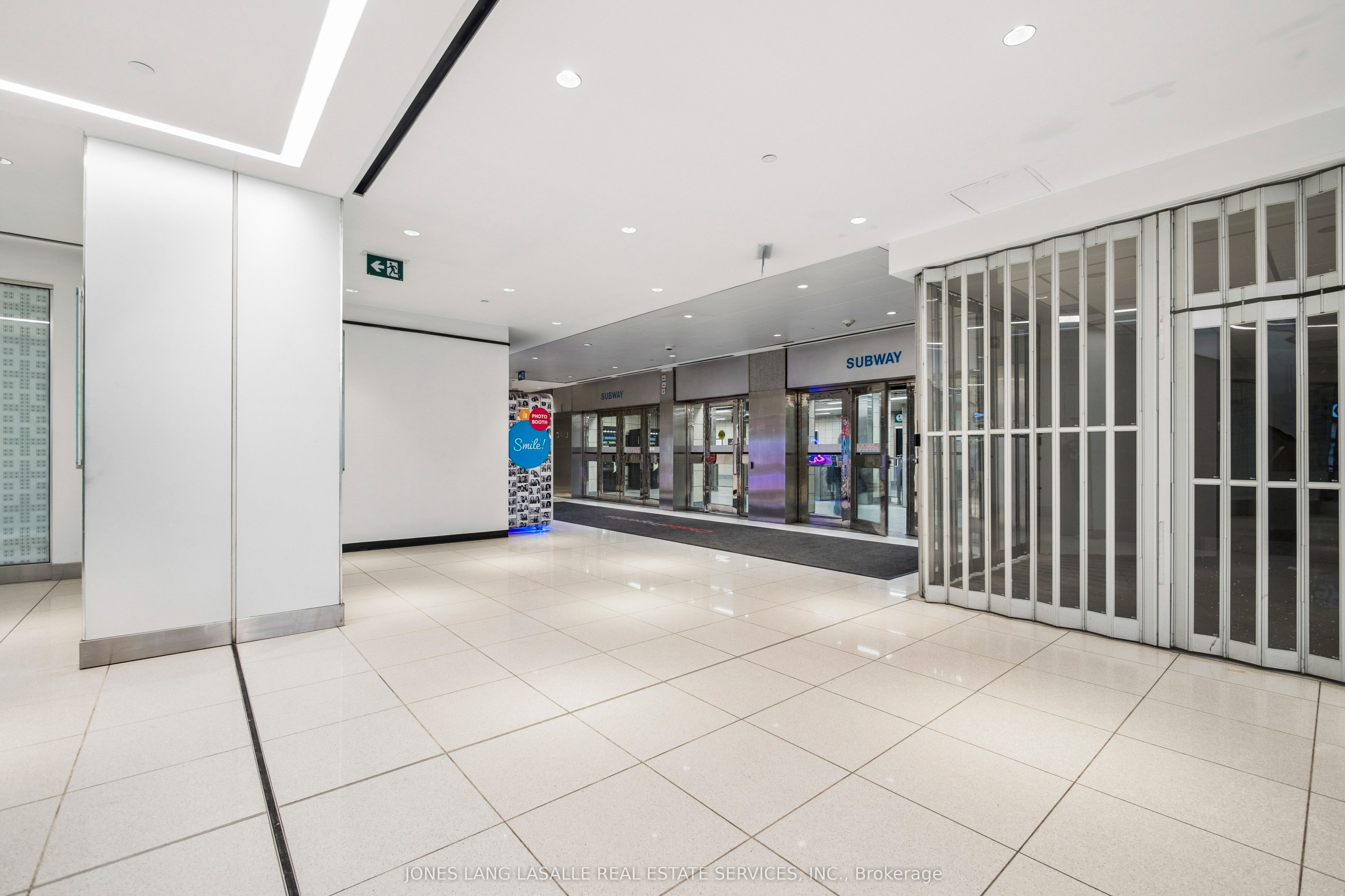 Additional image 3 of 3-22 St Clair Avenue E, Toronto, ON, M4T 2S5