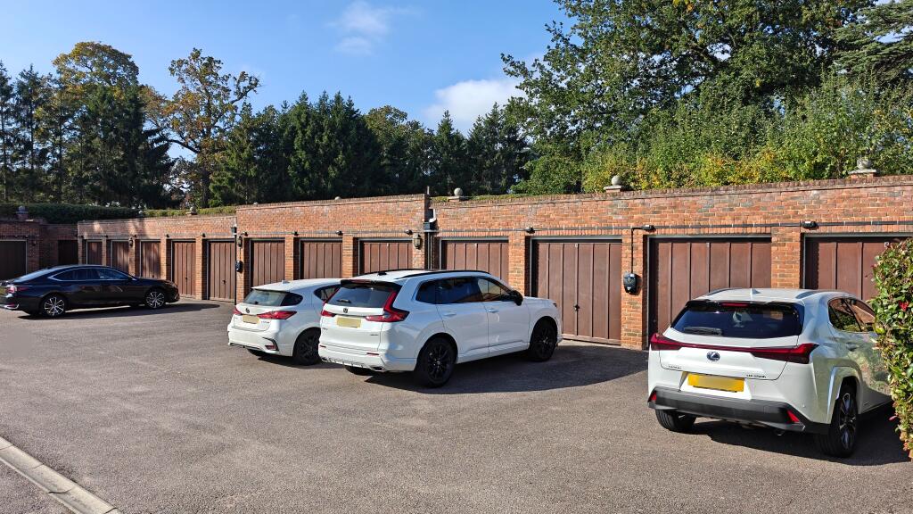 Additional image 23 of The Courtyard, Bedwell Park, Essendon, AL9