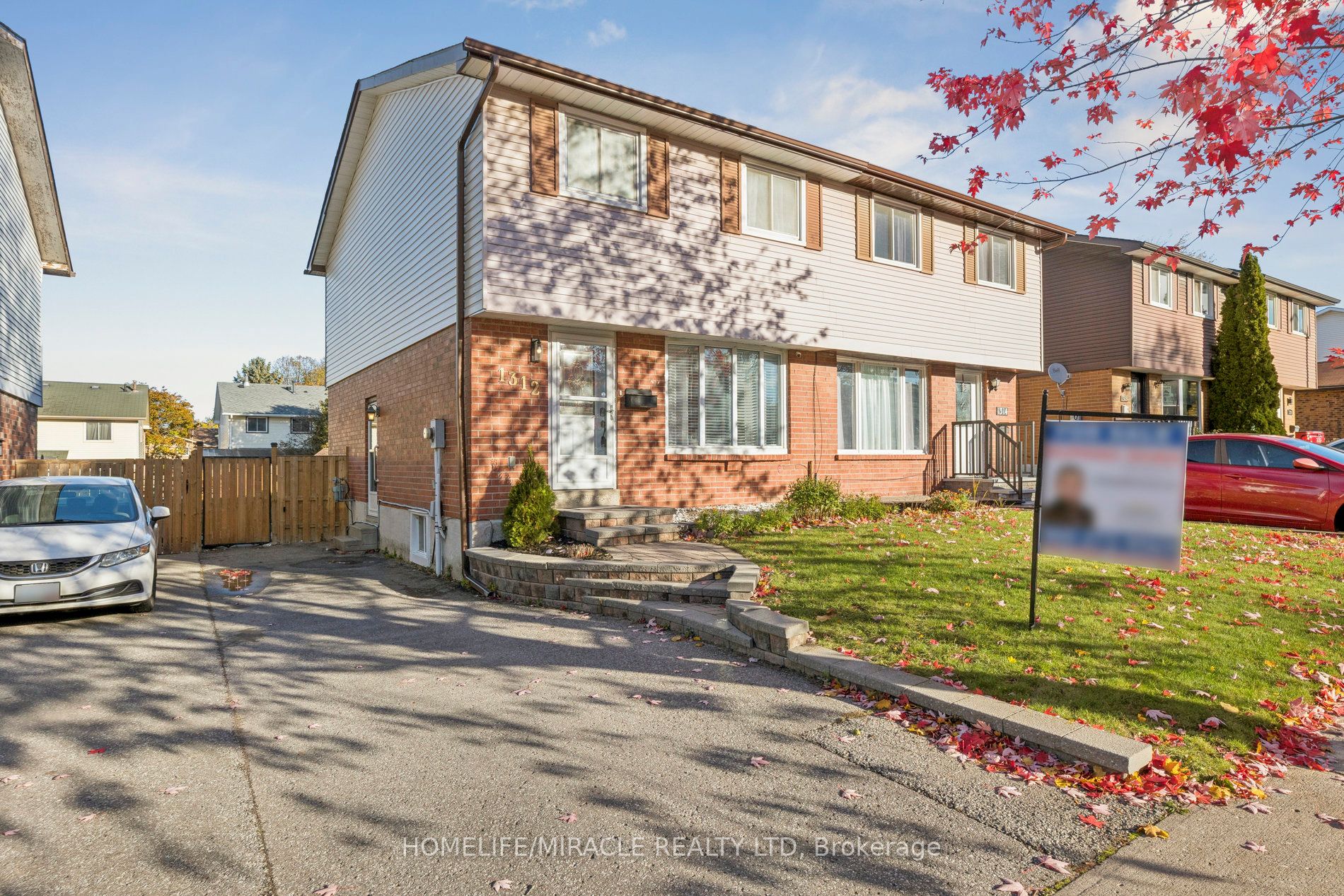 1312 Cherrydown Drive, Oshawa, ON, L1H 8C8 photo 2