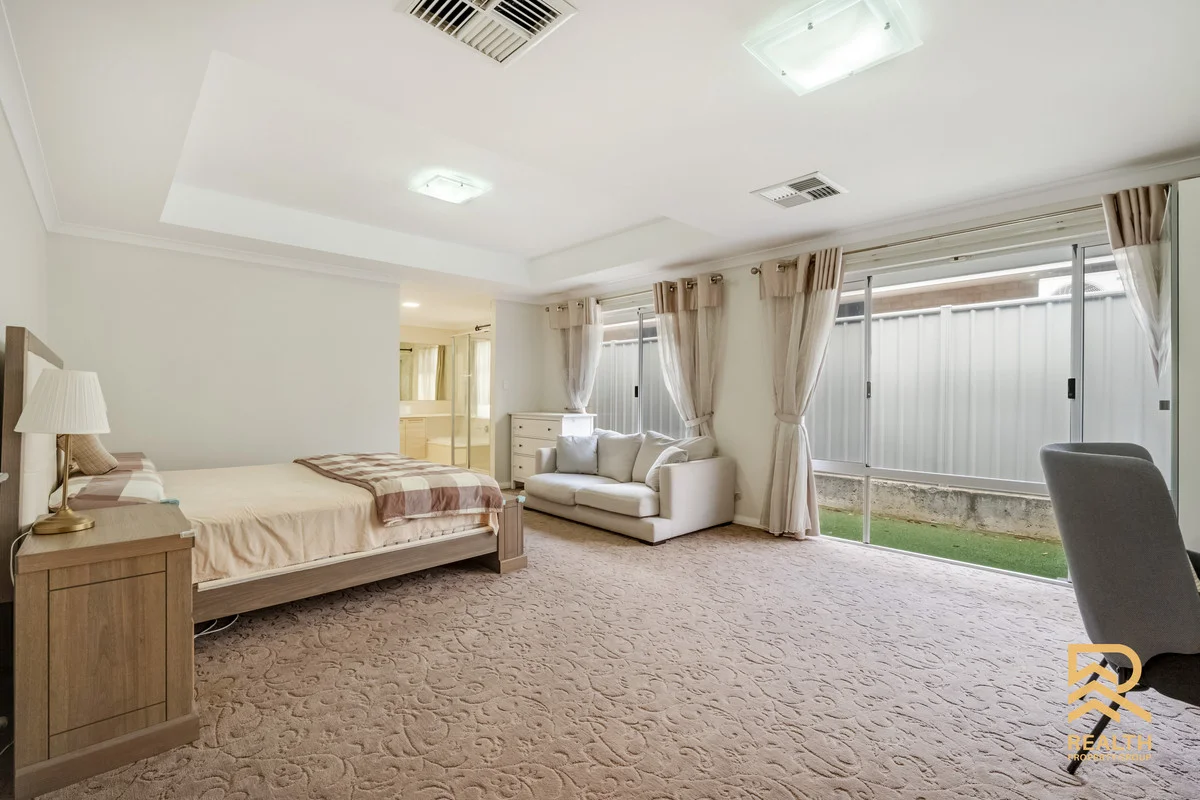 43 Blacksmith Street, Queens Park WA 6107 photo 2