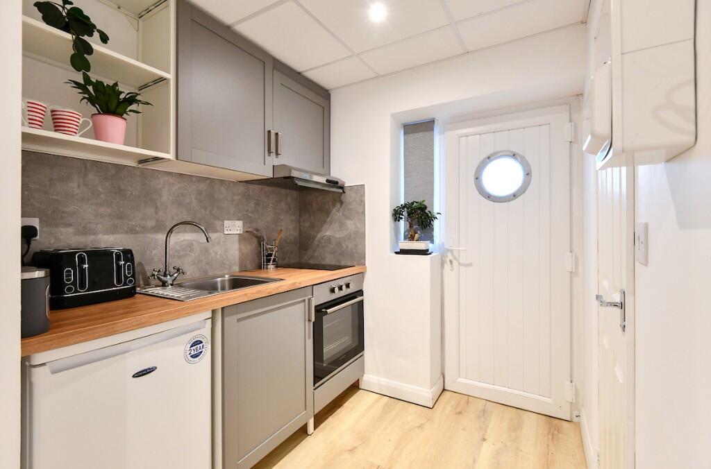 Additional image 4 of Newly Refurbished Student Studios, available for 2026/27, 1 available now, some early starts available 
