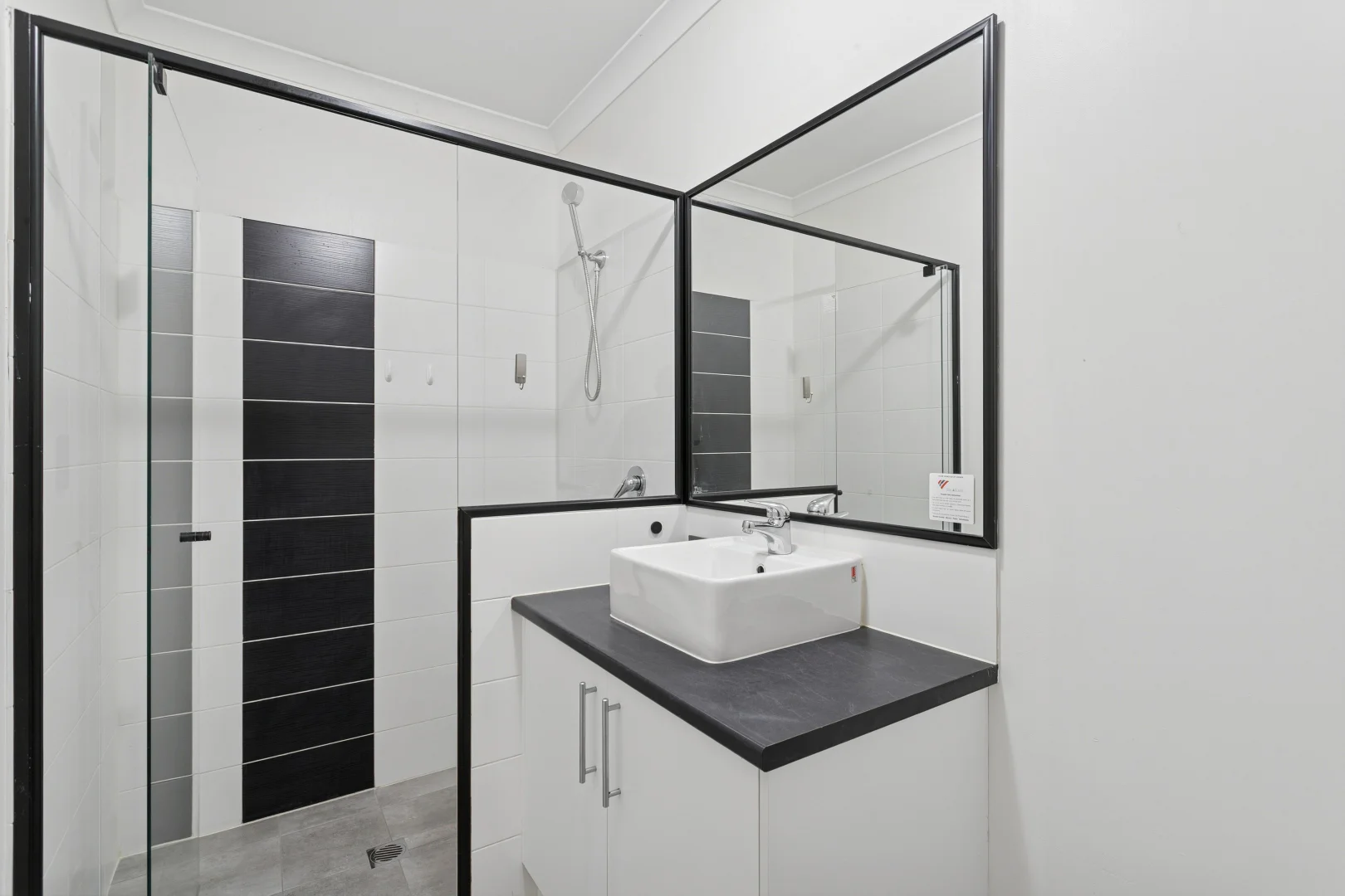 Additional image 12 of 124 Lowanna Way, Armadale WA 6112
