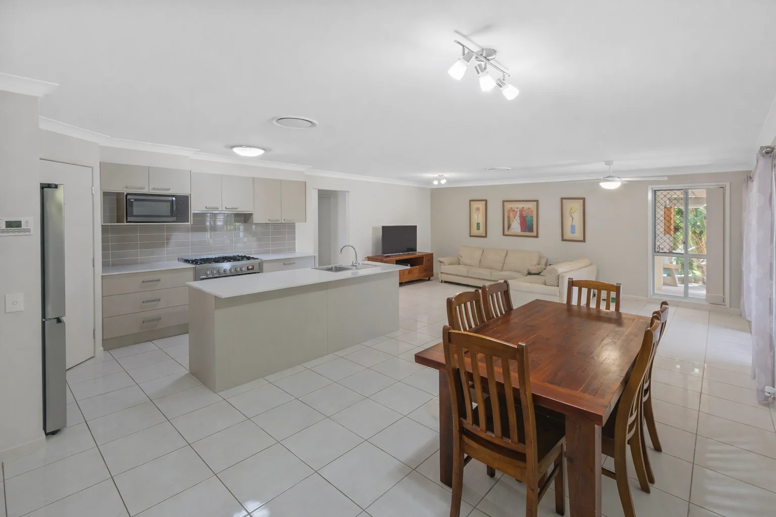 Additional image 2 of 1 Hanley Place, Doolandella QLD 4077