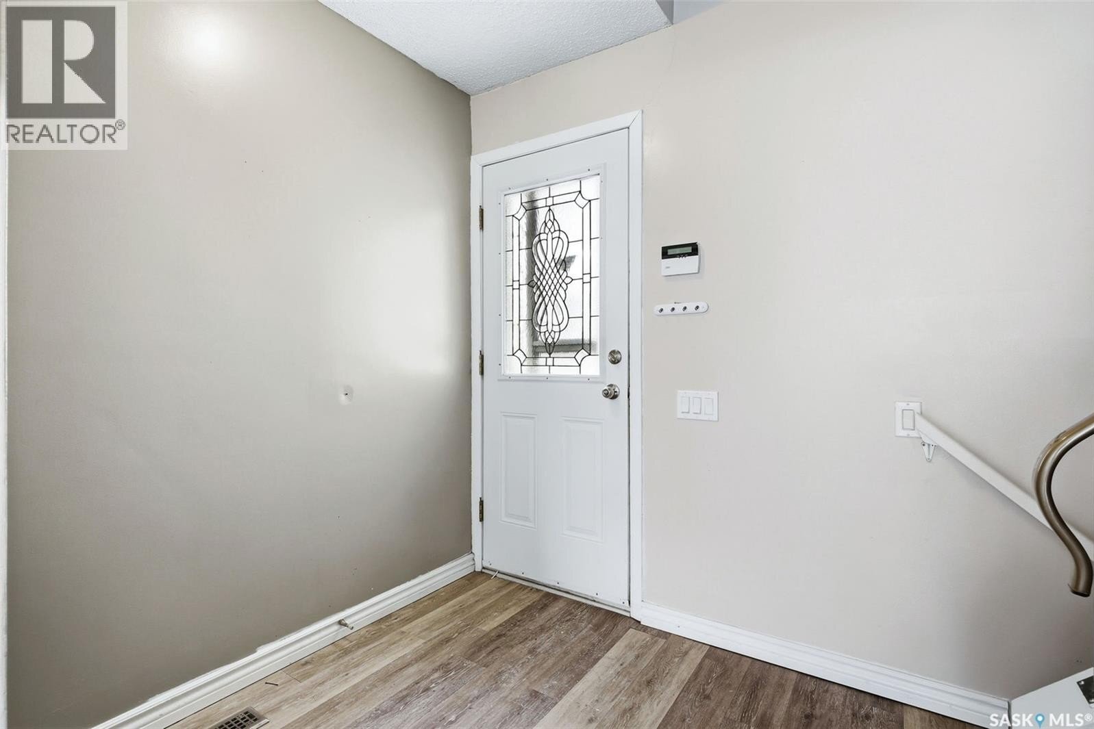 Additional image 8 of 1130 12th Avenue N, Regina, SK, S4R7W7