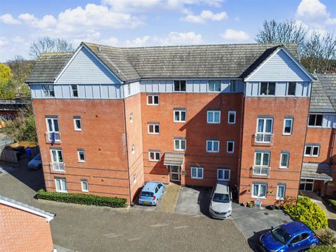 Thornfield Square, Long Eaton NG10
