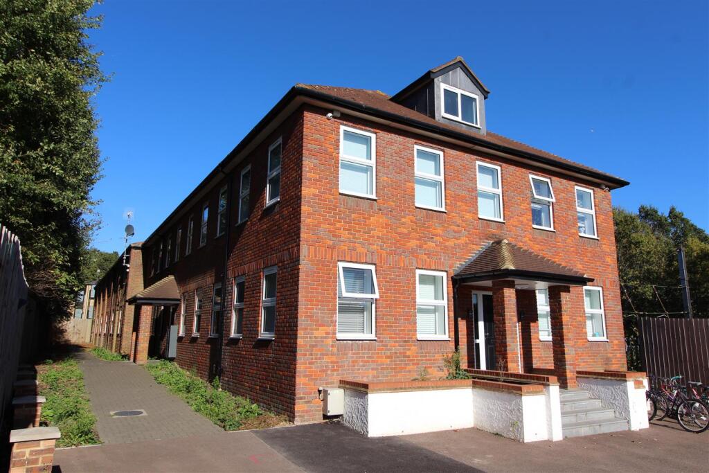 Porters Wood House, Porters Wood, St. Albans