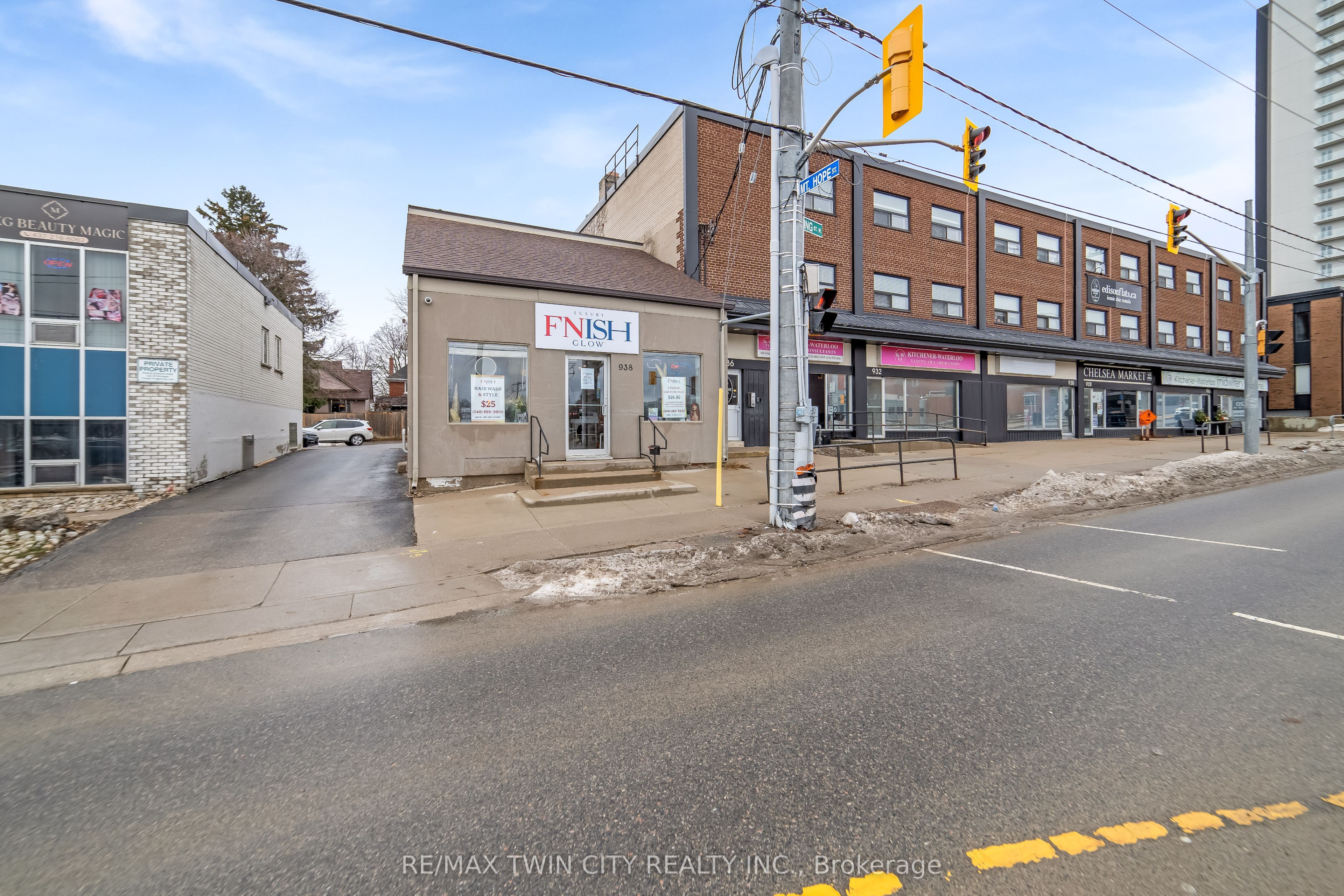 Additional image 3 of 938 King Street W, Kitchener, ON, N2G 1G4