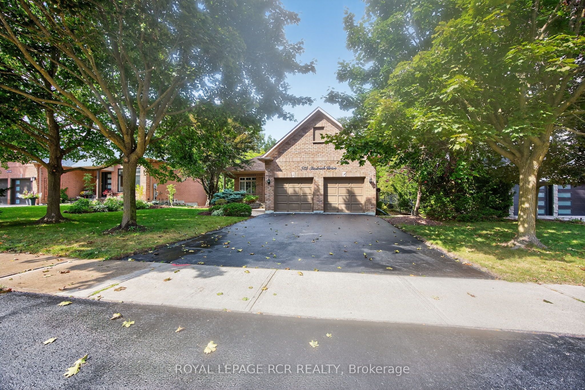 932 Shadrach Drive, Newmarket, ON, L3X 2H4