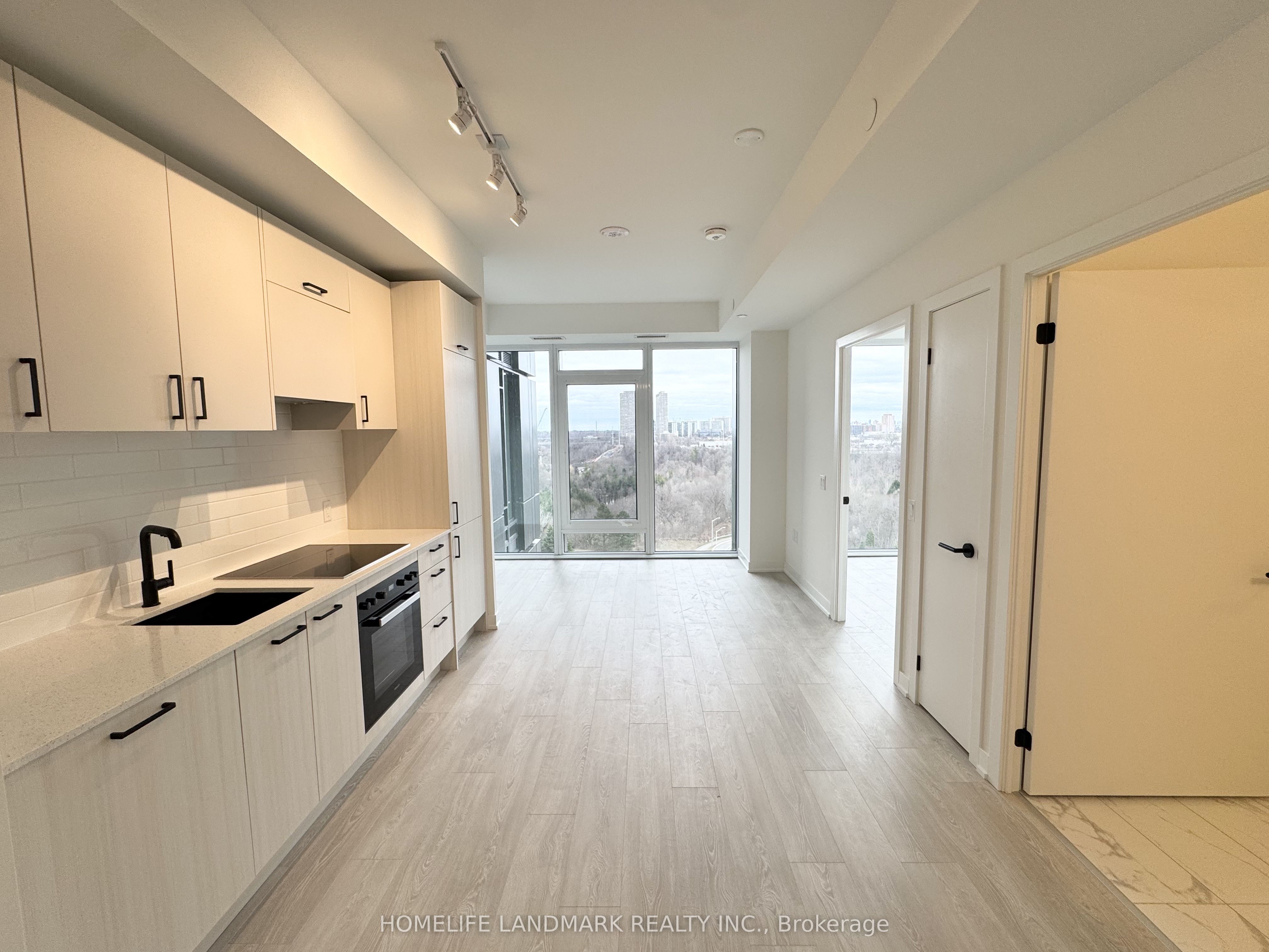 1010-5 Quarrington Lane, Toronto, ON, M3C 0S5