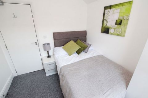 Catherine Street, Reading RG30, Room to rent