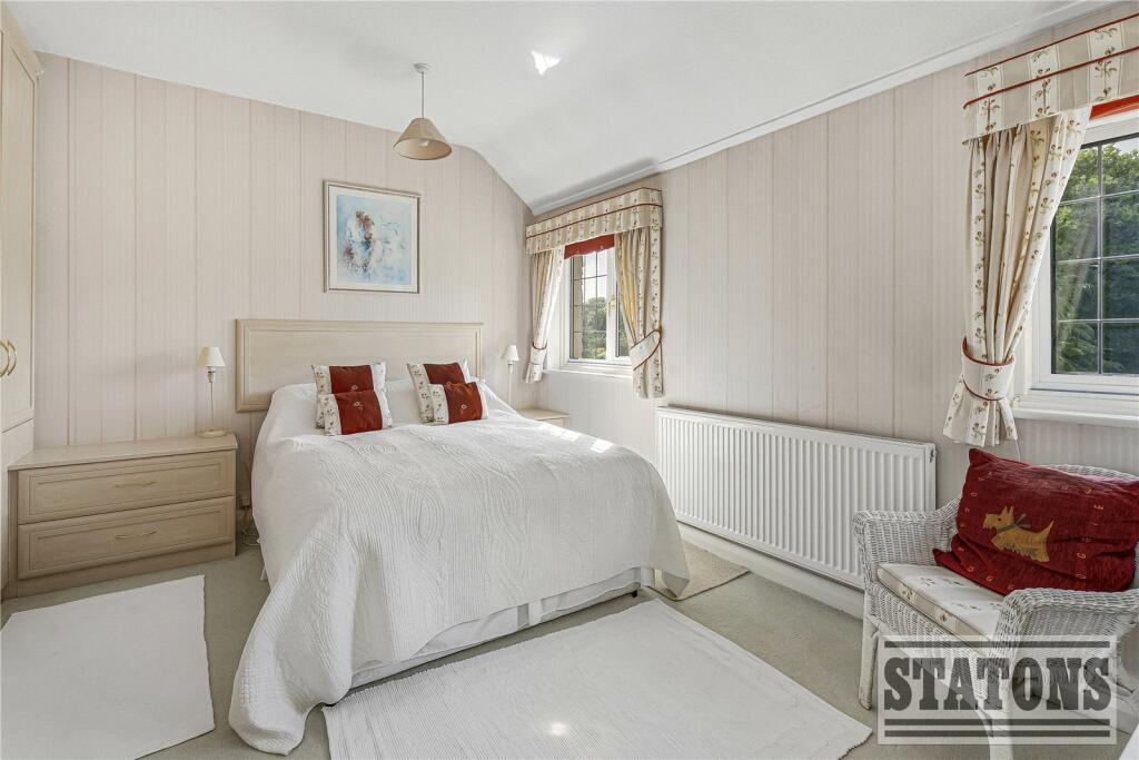Additional image 15 of Mymms Drive, Brookmans Park, Hertfordshire, AL9