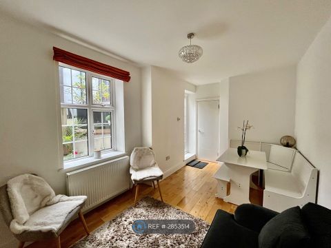 Maresfield Court, London NW3