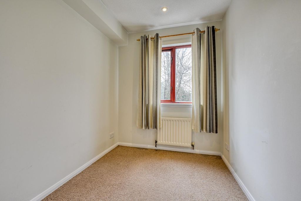 Additional image 6 of 2 bed flat for sale27 Stratherrick Gardens, Inverness IV2