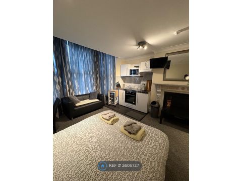 Landguard Road, Southampton SO15, Studio to rent